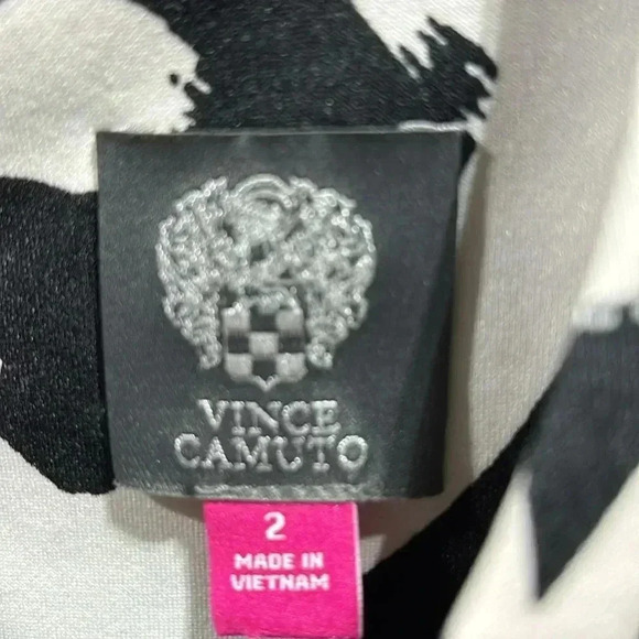 Vince Camuto Sheath midi round neck,short sleeve, 3/4 zip back, pattern - Picture 10 of 13